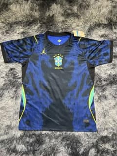 ブラジル代表 Jordan シャツ ネイビー ブラジル代表 Jordan DRI-FIT シャツ 新商品 - メルカリ