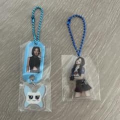 BABYMONSTER アヒョン ネームタグアクリルキーホルダー カプセルトイのサムネイル