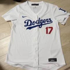 ドジャース 大谷翔平 Dodgers ユニフォーム　日本人女性M相当のサムネイル