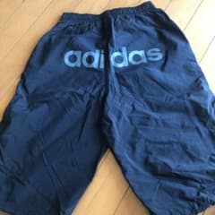 アディダスハーフパンツ　140のサムネイル