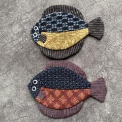カレイのコースターハンドメイド(No.92)小12匹と(No.94 )小 2匹 ヒラメのコースターハンドメイド(No.16)2匹セット - メルカリ
