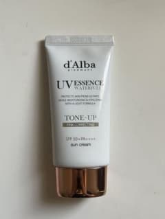 d'Alba UVエッセンス ウォーターフル トーンアップ サンクリーム