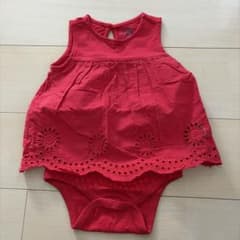 baby GAP スカラップレース刺繍ロンパース　90cmのサムネイル