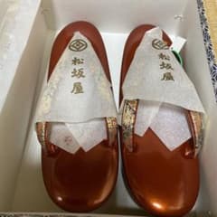 松坂屋 赤色 草履 花柄鼻緒のサムネイル
