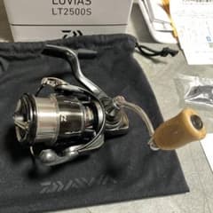 DAIWA LUVIAS LT2500S ダイワ24ルビアス＋SLPハンドルノブ - メルカリ