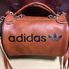 アディダス  バッグのサムネイル