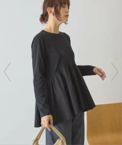 【最終お値下げ】ブラック 切替ペプラムプルオーバーのサムネイル