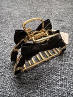 tiny tiny 黒リボン ヘアクリップのサムネイル
