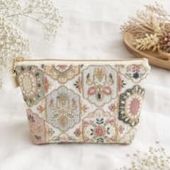 インド刺繍のマチ付きポーチのサムネイル