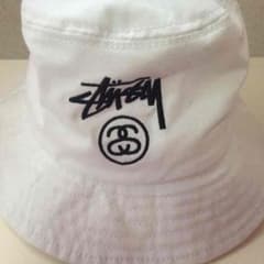 stussy バケットハットのサムネイル