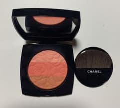 CHANEL カメリア フトゥーラ パウダーチーク カメリア フトゥーラ パウダー トリオ チークカラー（チーク）｜CHANEL