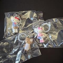 キティ あしなが めじるしアクセサリー 日焼け 制服のサムネイル