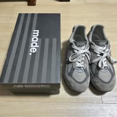 ニューバランス　new balance 990 v2 グレーのサムネイル
