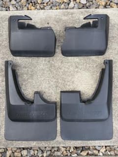 トヨタ ランクル70 GRJ76 純正マッドガードRL4枚セット - メルカリ