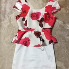 美品！ペプラムタイトキャバミニドレス☆ホワイトレッド花柄のサムネイル