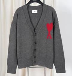 未使用美品 ami paris ハートロゴ グレー カーディガンのサムネイル