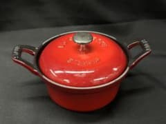 【USED】STAUB ストウブ　12cm ココット　鍋　小鍋　レッド　赤 USED】STAUB ストウブ 12cm ココット 鍋 小鍋 レッド 赤 - メルカリ