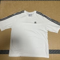 adidas Originals オーバーサイズTシャツ ホワイトのサムネイル