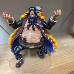 一番くじ ワンピース マーシャル・D・ティーチ フィギュアのサムネイル