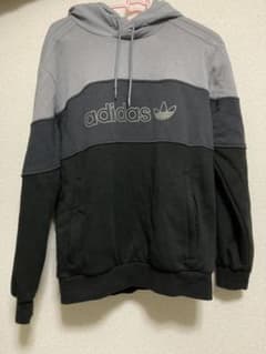 adidas パーカーのサムネイル