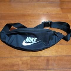 NIKE ナイキ ウエストポーチのサムネイル