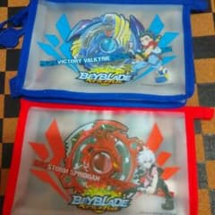 ベイブレードバーストポーチ二枚セットのサムネイル
