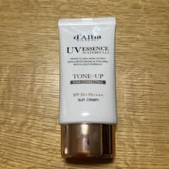 d'Alba UV Essence Waterfull SPF50+のサムネイル
