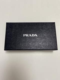 PRADA 箱のみのサムネイル