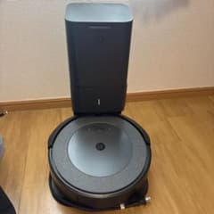 iRobot Roomba i3 ロボット掃除機 本体 自動ゴミ収集機付き - メルカリ