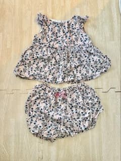 ベビー服 セットアップ トップス ブルマ　小花柄のサムネイル