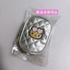 かわいい♡ハローキティ　キルト刺繍ポーチ　タイトー限定　メタリックシルバーカラー