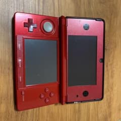 ニンテンドー3DS フレアレッド　美品のサムネイル