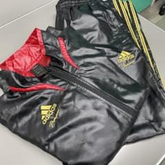 アディダス プロフェッショナル ウインドブレーカー 上下 セットアップ 新品‼️アディダス プロフェッショナル ウインドブレーカー上下