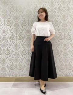 【新品未使用タグ付き】Aveniretoile　フレアスカートのサムネイル