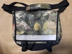 【限定柄】THE NORTH FACE メッセンジャーバッグ カモフラージュ柄のサムネイル
