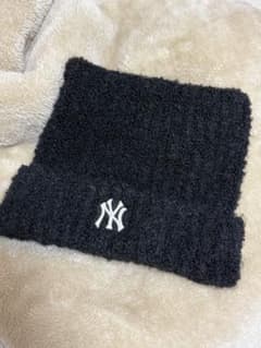MLB KOREA猫耳ニット帽 ブラックのサムネイル