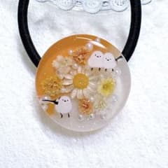 ①-⑨レジンヘアゴム。スターフラワー。かすみ草。オレンジ。 - メルカリ