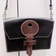 廃盤 希少 vivienne westwood 鍵モチーフ ショルダーバッグ - メルカリ