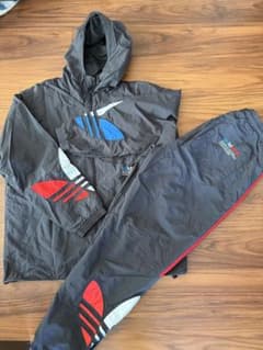 adidas　アディダス　トレフォイル刺繍　ナイロンジャケット　目黒蓮　黒　L adidas アディダス トレフォイル刺繍 黒 ナイロンジャケット L 目黒蓮