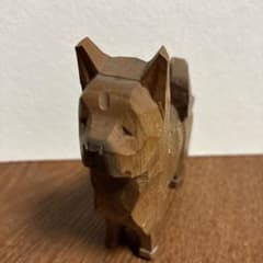 秋田犬木彫り　彫り物　オブジェ　秋田県 秋田犬 木彫り 置物 オブジェ 昭和レトロ 湯瀬♨️ - メルカリ