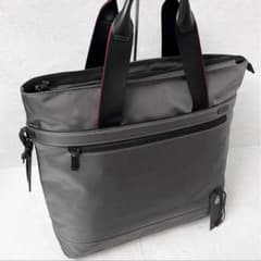 極美品 TUMI トゥミ コンパニオントートバッグ 26303213CRSQO 極美品 TUMI トゥミ コンパニオントートバッグ 26303213CRSQO - メルカリ