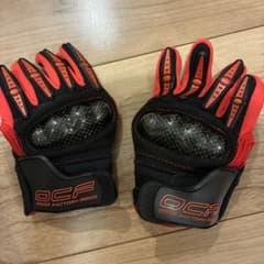 OCF グローブ 3XS 赤/黒　ストライダー　グローブのサムネイル