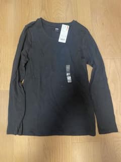 【UNIQLO】黒長袖Tシャツのサムネイル