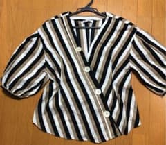【値下げ!】ZARAトップスのサムネイル