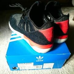 adidas originals TUBULAR MOC RUNNERのサムネイル