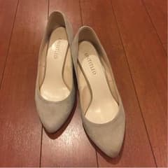最終値下げ  UNTITLEDスエードパンプスのサムネイル