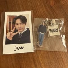 JUN HOLIDAY アクリルキーホルダーとインスタントフォト　セットのサムネイル
