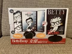 ベティブープ 女優ミラー LEDライト付き卓上鏡　BettyBoop 8点set ベティ・ブープ 女優ミラー RED - メルカリ