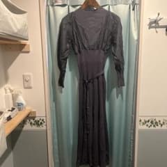 グレー 長袖 ワンピース Mサイズのサムネイル