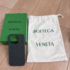 bottega veneta iPhone14pro ケース ダークグレーのサムネイル